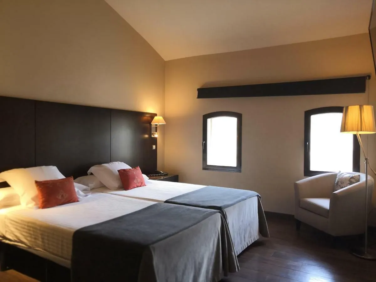 Moli Blanc Hotel Jorba 3*,